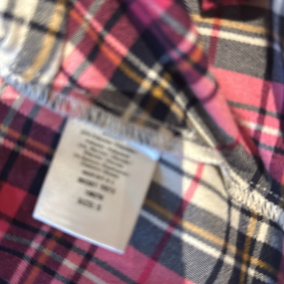 Cute cropped top. - Picture 4 of 8